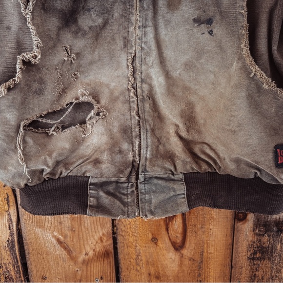Tough Duck Distressed Work Jacket – Rugged & Worn - Picture 8 of 10